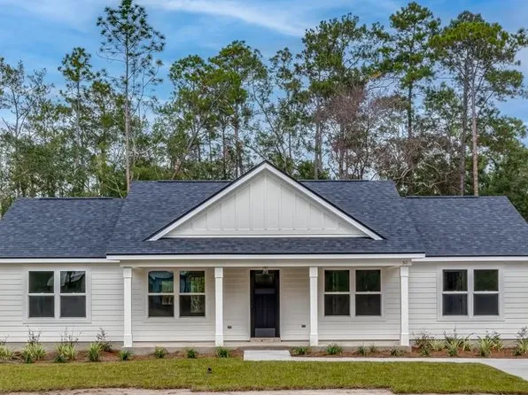 50 Greenleaf Ln, Crawfordville, FL 32327