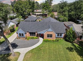 226 Driftwood Dr, Seabrook, TX 77586