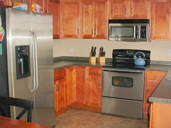2nd image of 2570 Centerstone Cir