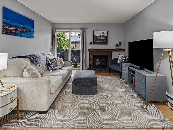 2nd image of 1395 Sparta Plaza UNIT 2