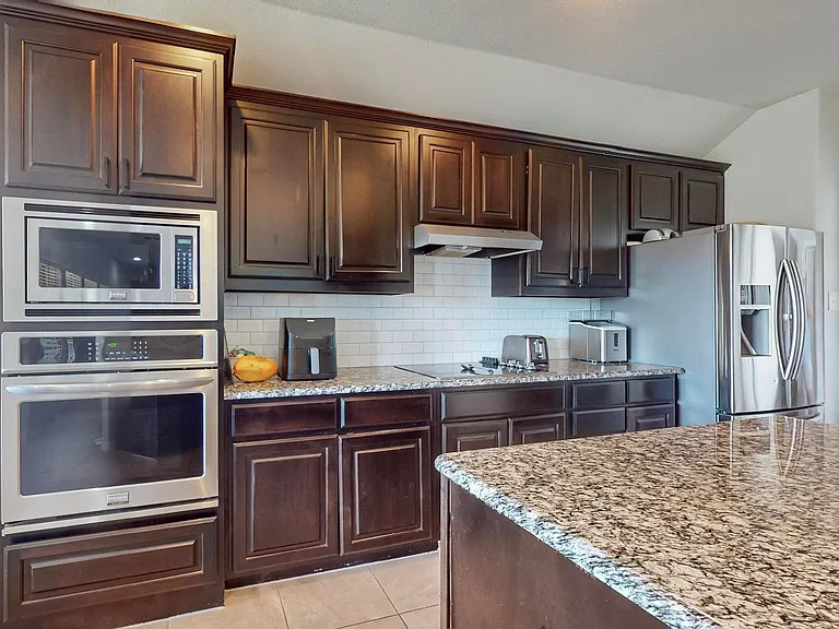 997 Shady Lane Dr — Photo 11