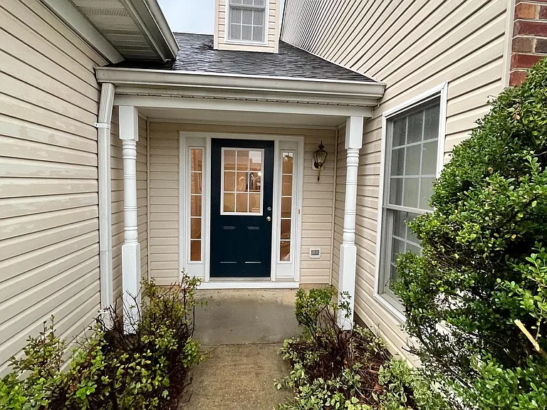 11002 Jaguar Ct — Photo 2