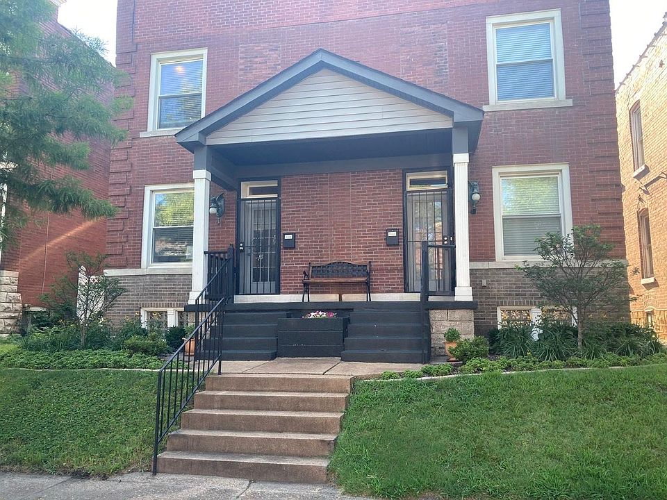 Front of townhouse