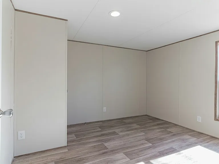 109 E Briar Dr — Photo 12