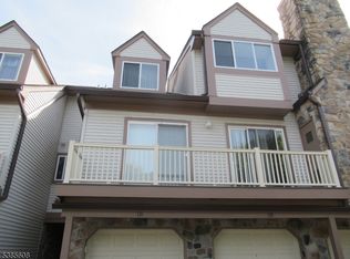 133 Woods Edge Dr #133, Succasunna, NJ 07876