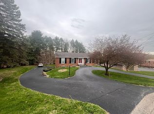 790 White Farm Rd, Indiana, PA