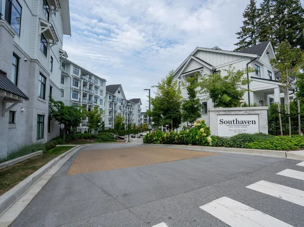 3317 148th St #509, Surrey, BC V4P 1A7