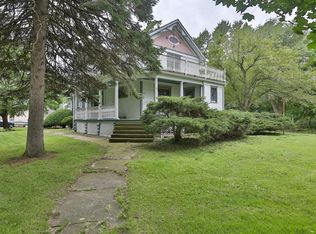 490 E 5th Ave, Clifton, IL 60927