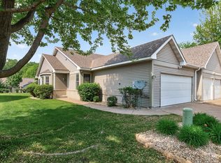 2133 Southwind Rd, Maplewood, MN 55109