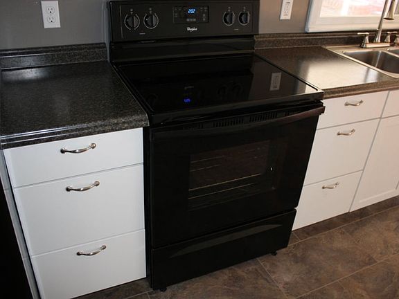 2nd image of 712 Lewis Dr