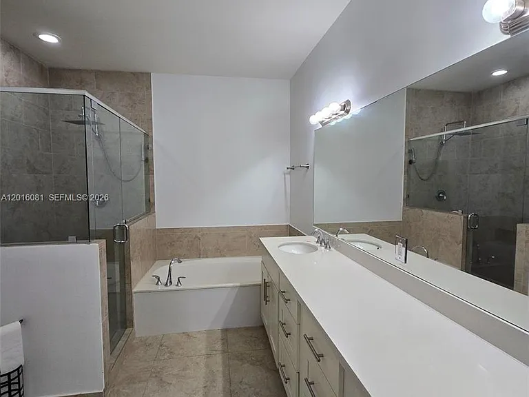 5810 NW 104th Path #5810 — Photo 40