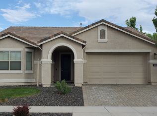 1025 Silver Coyote Dr, Sparks, NV 89436