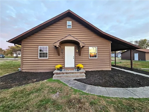 210 N 9th St, Council Grove, KS 66846