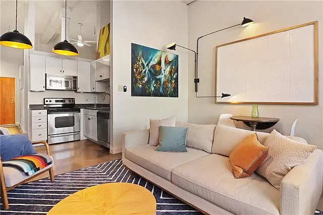 1 bed, 1.0 bath, 587 sqft, $2,300 — Photo 4