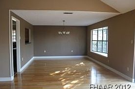 5th image of 1914 Lakeview Dr