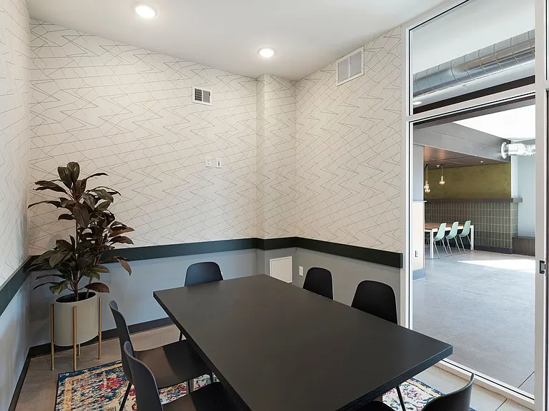 Blaise Apartments — Photo 9