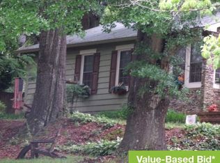 6006 Mitchell St, Flowery Branch, GA 30542