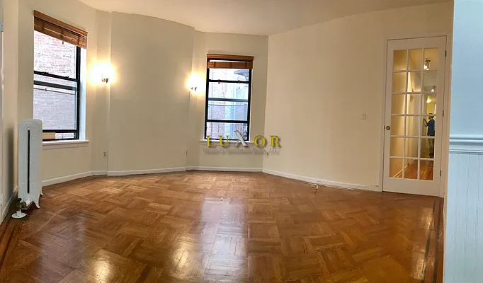 Rented by Luxor Homes & Investment Realty | media 48