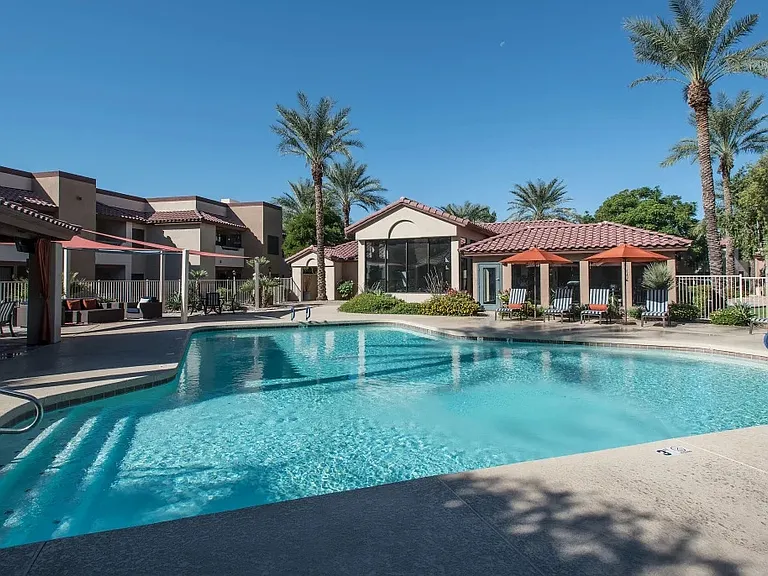 Scottsdale Highlands Apartments — Photo 3