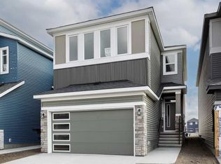 370 NW Corner Glen Way NE, Calgary, AB T3N 2P1