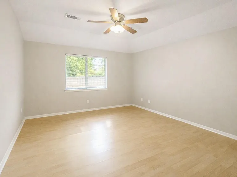 17150 Summer Hollow Dr — Photo 7