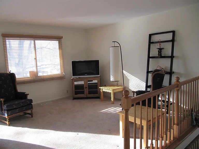 8414 W 97th St — Photo 3