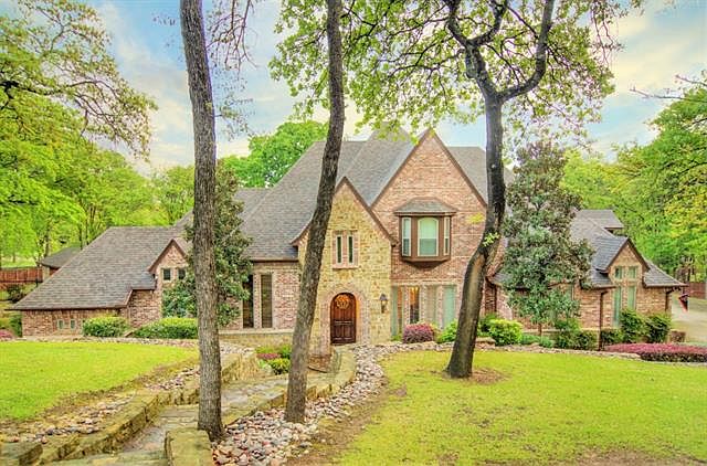 1st image of 1608 Regal Oaks Dr