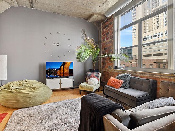 2nd image of 521 7th St S #504