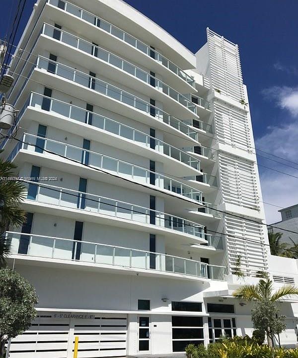 1st image of 9821 E Bay Harbor Dr APT 801
