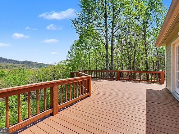 26th image of 542 Eastern Cross Ln