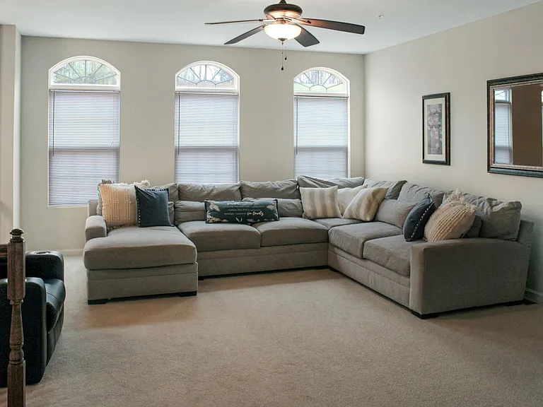 18 Kearney Way — Photo 4