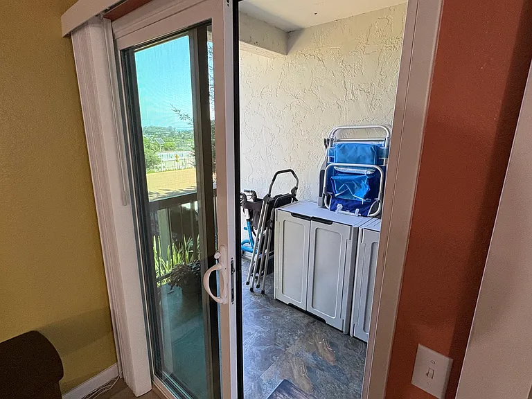 500 Glenwood Cir #122 — Photo 15