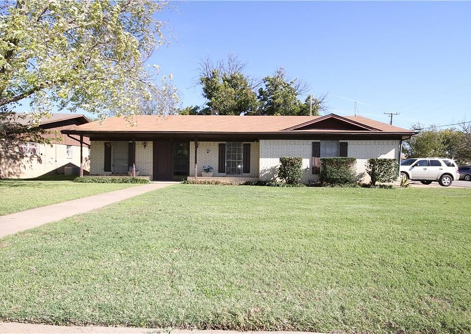 1st image of 2111 SE 24th Ave