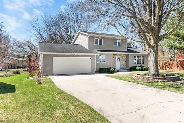 1st image of 17 Park Crest Ct