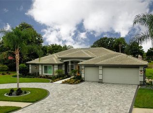 3180 Sterling St, Tarpon Springs, FL 34688