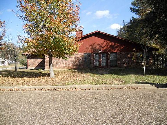 2nd image of 306 Hickory Hill Dr