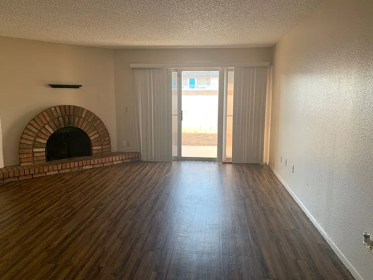 953 W Cortez Ln — Photo 18