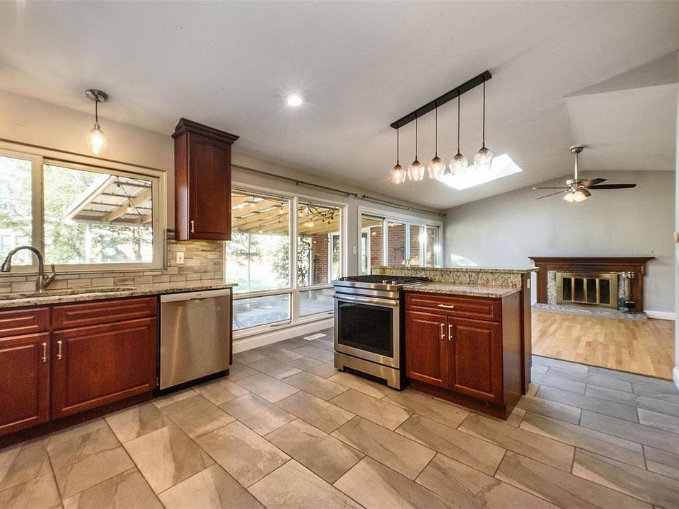 844 Claymont Dr, Ballwin, MO 63011 Zillow