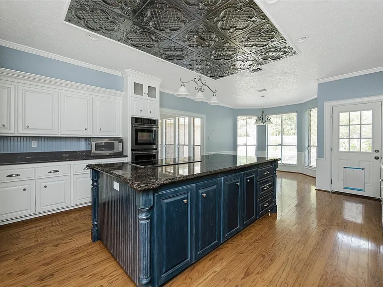 12002 Moorcreek Dr — Photo 10