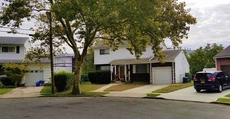 2nd image of 60 Bauer Ave