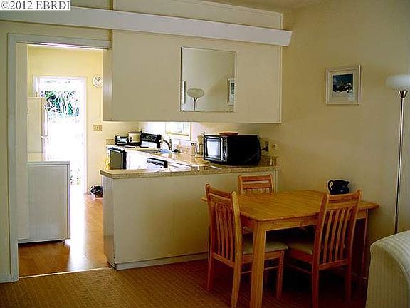 4th image of 3809 Whittle Ave