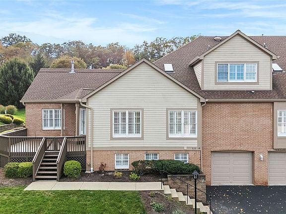 2nd image of 110 Aspen Ln