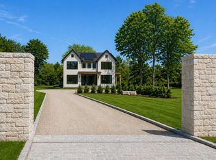 14 Ridge Rd, Southampton, NY 11968