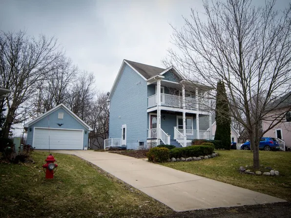 484 Waverly Cmns, Howell, MI 48843