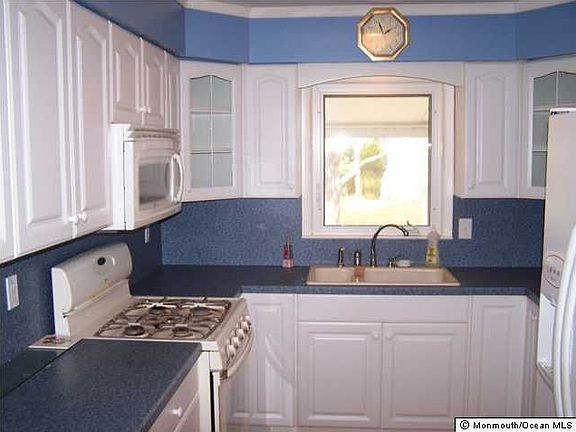 4th image of 260 Westbrook Dr