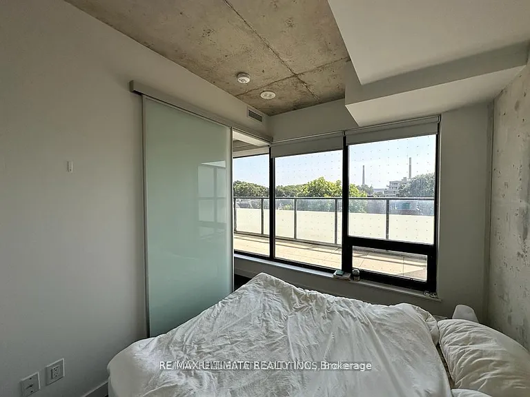 246 Logan Ave #425 — Photo 4
