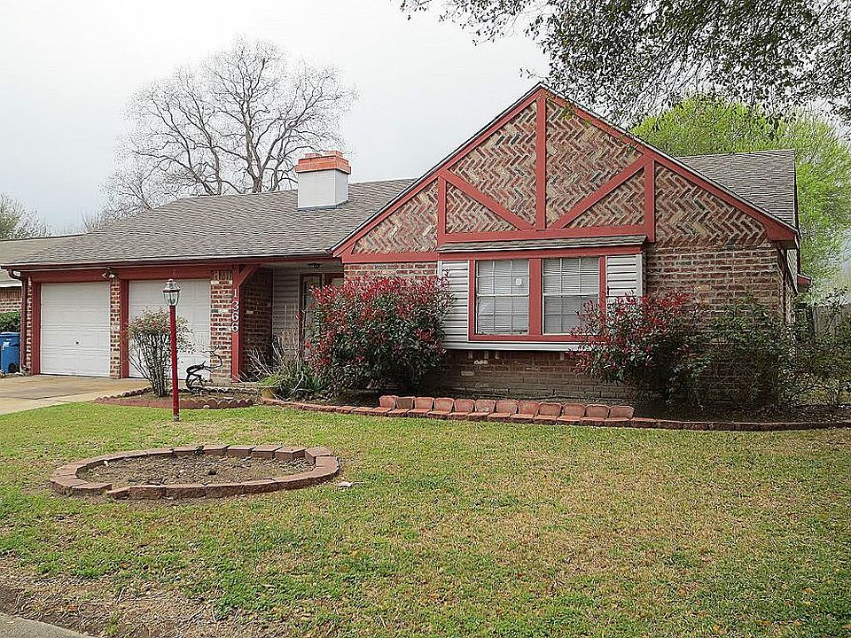 1st image of 1366 New Tree Ln