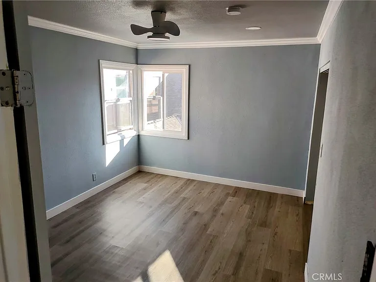 720 W 47th St — Photo 6