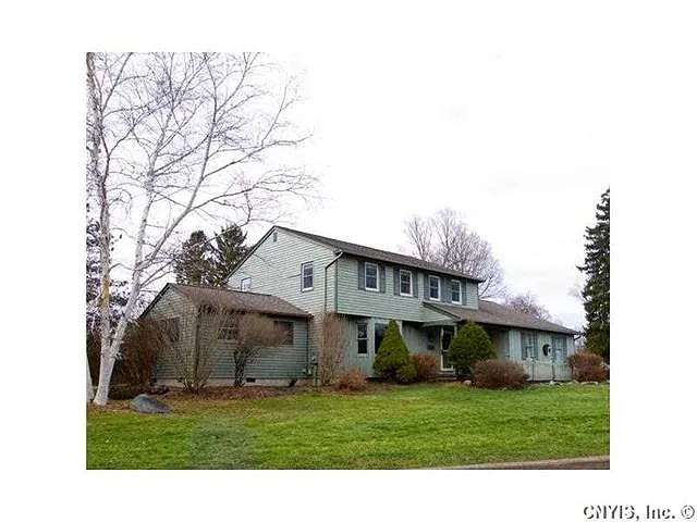 2 Tremain Dr photo 1