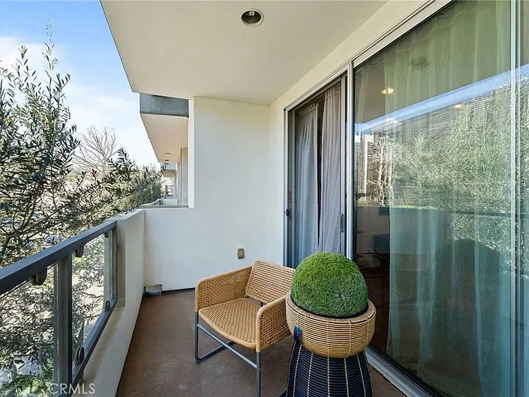 118 N Kings Rd #201 — Photo 13